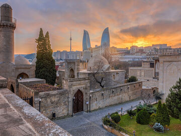 Uçaklı Azerbaycan Bakü Turu
